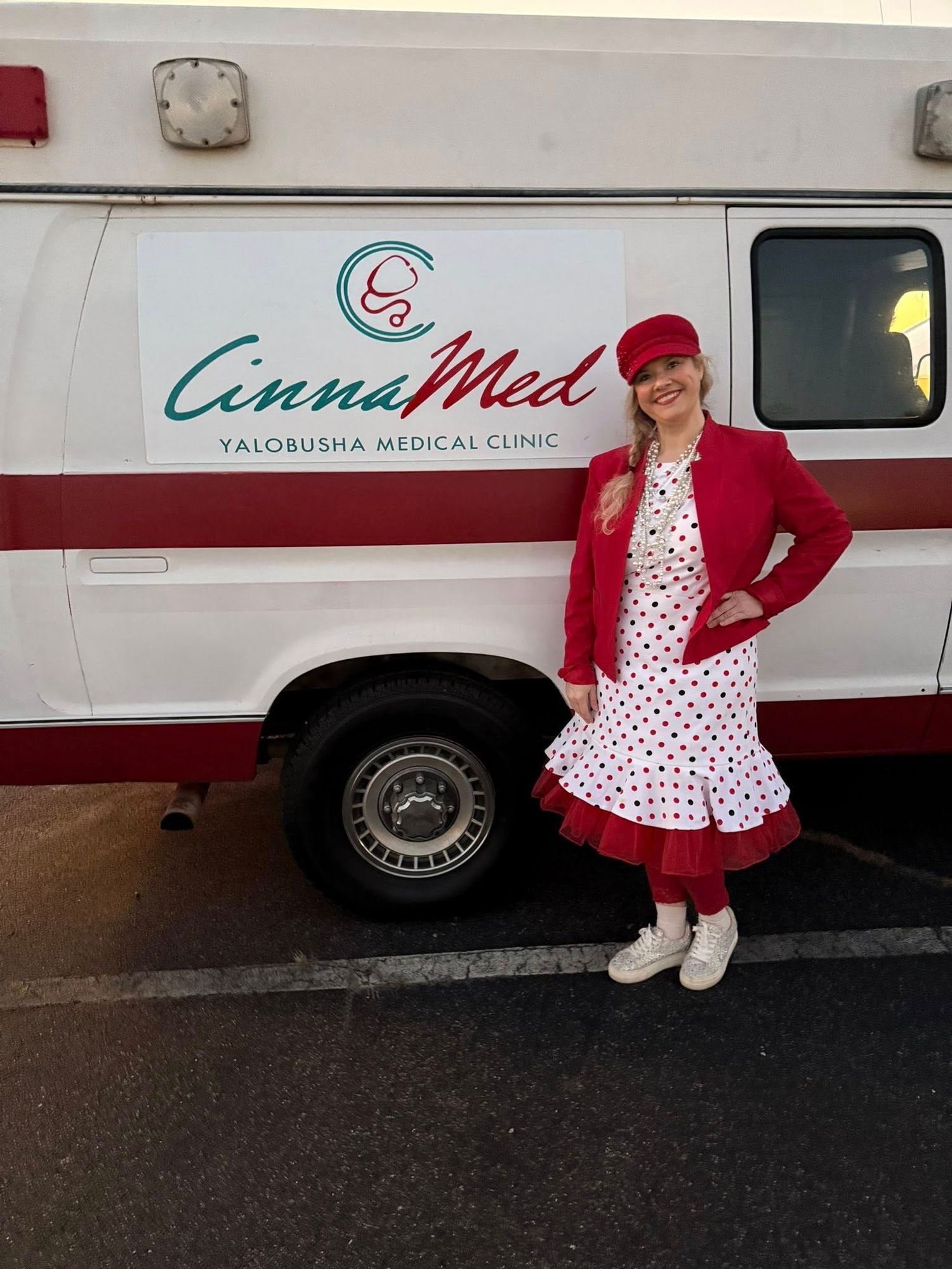 Cinnamon Foster, FNP-BC with CinnaMed mobile clinic